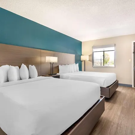 Best Western Green Tree Inn Clarksville  Exterior photo